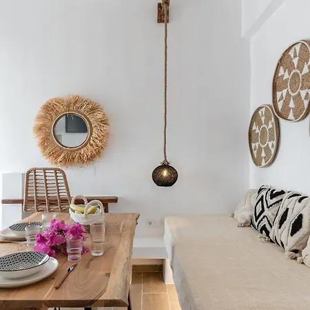 Apartamento Maroussa's In Town With Sea View *