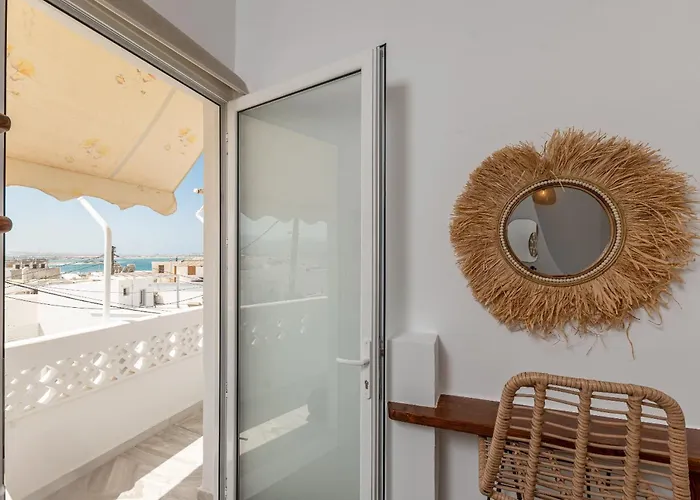 Maroussa's In Town With Sea View