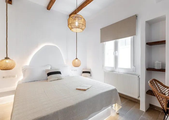 Maroussa's In Town With Sea View * Naxos City