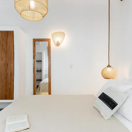 Апартаменты Maroussa's In Town With Sea View