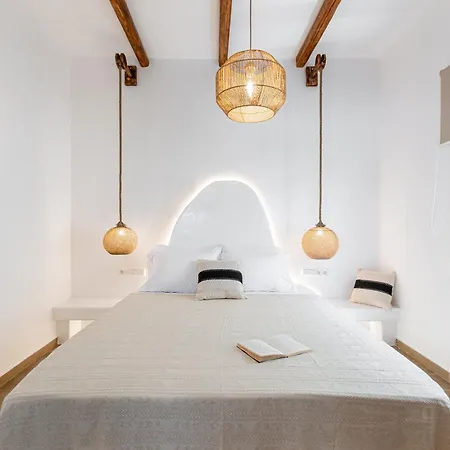 Maroussa's In Town With Sea View Naxos City