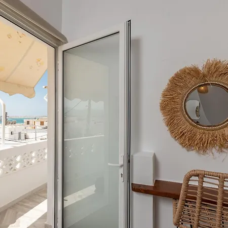 Maroussa's In Town With Sea View