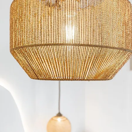 Maroussa's In Town With Sea View Апартаменты *