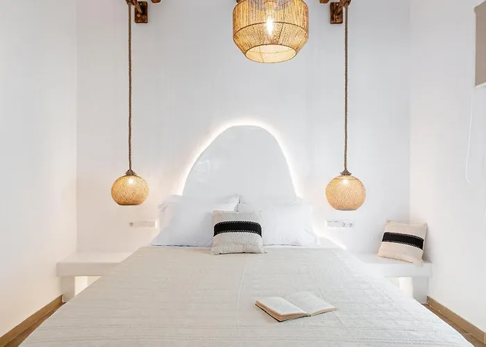 Maroussa's In Town With Sea View Naxos City